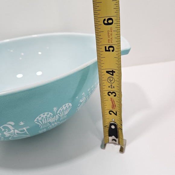 Pyrex Amish Butterprint Turquoise 444 4 Qt. Mixing Bowl Bright Brilliant Color - Picture 5 of 11